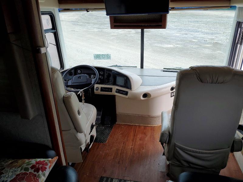 51131986 :رقم المزاد ، 4UZAAHBV02CK20826 vin ، 2002 Fleetwood Motor Home مزاد بيع