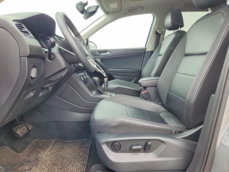 51694626 :رقم المزاد ، 3VV2B7AX3MM139745 vin ، 2021 Volkswagen Tiguan مزاد بيع