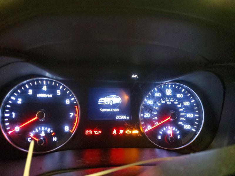 2020 Kia Forte მანქანა იყიდება აუქციონზე, vin: 3KPF34ADXLE220140, აუქციონის ნომერი: 50558926