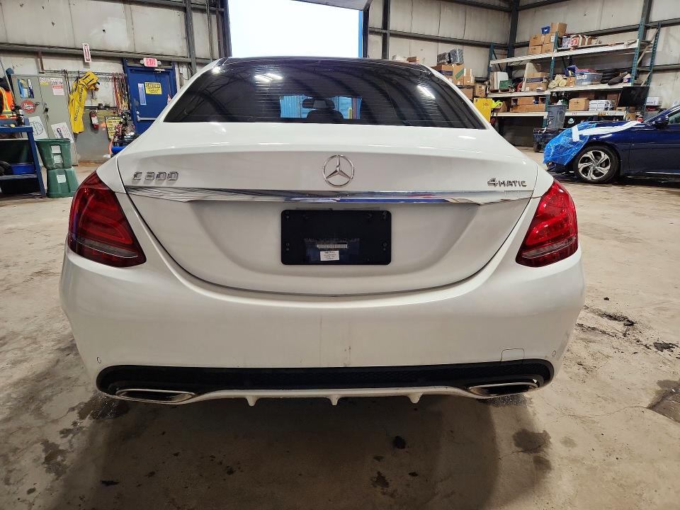 2016 Mercedes-benz C მანქანა იყიდება აუქციონზე, vin: 55SWF4KB0GU099122, აუქციონის ნომერი: 49627346