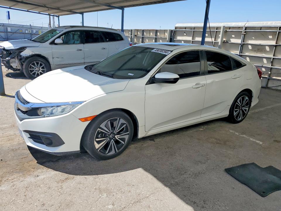 49038266 :رقم المزاد ، 19XFC1F32HE025879 vin ، 2017 Honda Civic مزاد بيع