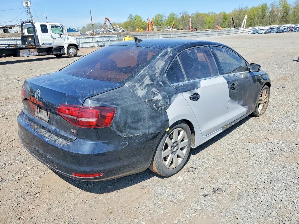 49150796 :رقم المزاد ، 3VWL07AJ8GM407906 vin ، 2016 Volkswagen Jetta مزاد بيع