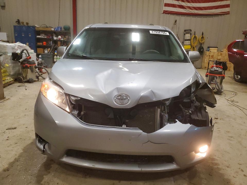 Продаж на аукціоні авто 2014 Toyota Sienna, vin: 5TDYK3DC1ES485157, номер лоту: 47958706