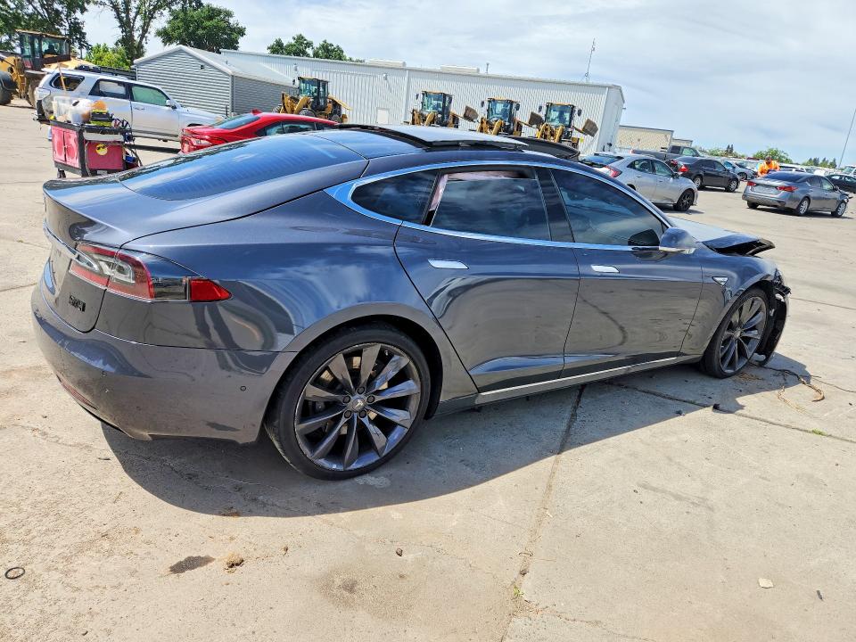 Продаж на аукціоні авто 2016 Tesla Model S, vin: 5YJSA1E12GF151575, номер лоту: 49666556
