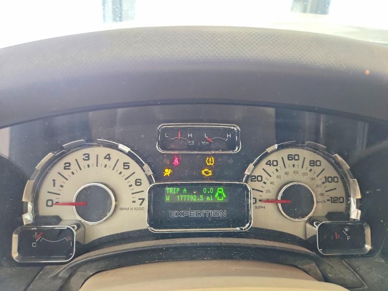 49474636 :رقم المزاد ، 1FMJU1J58DEF02882 vin ، 2013 Ford Expedition مزاد بيع