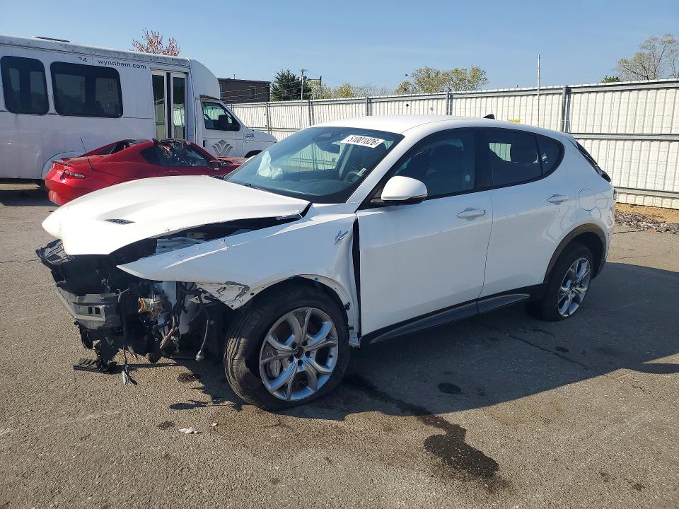 Продажа на аукционе авто 2024 Dodge Hornet, vin: ZACPDFCW4R3A28405, номер лота: 51001826
