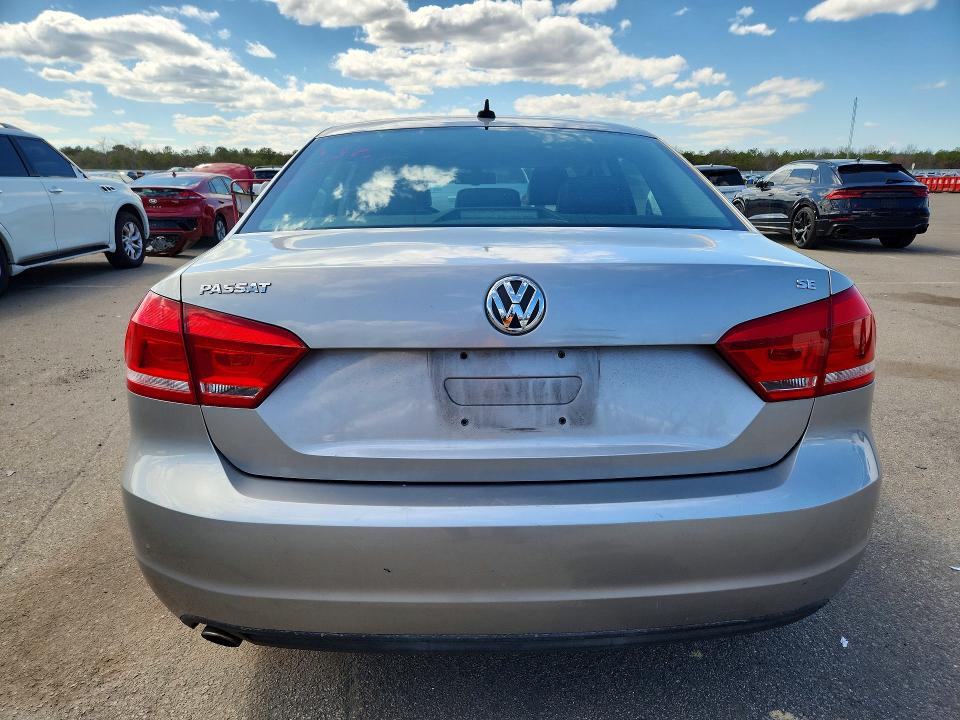 Продаж на аукціоні авто 2013 Volkswagen Passat, vin: 1VWBP7A35DC077437, номер лоту: 49114596