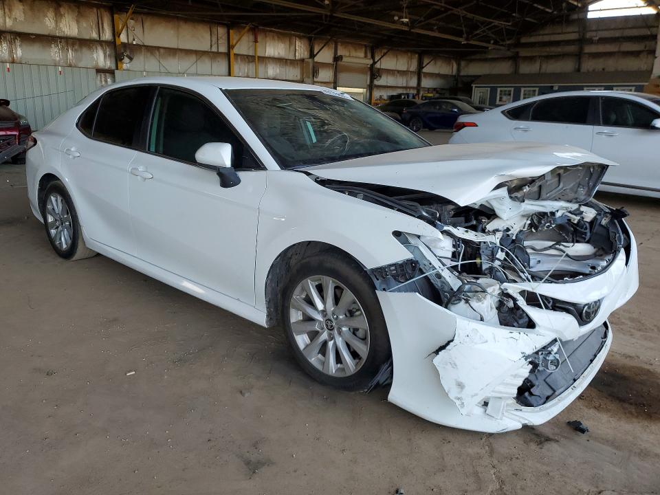49176806 :رقم المزاد ، 4T1C11AKXLU965781 vin ، 2020 Toyota Camry مزاد بيع