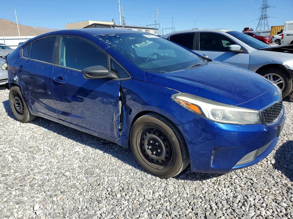 48979856 :رقم المزاد ، 3KPFK4A76HE071181 vin ، 2017 Kia Forte مزاد بيع