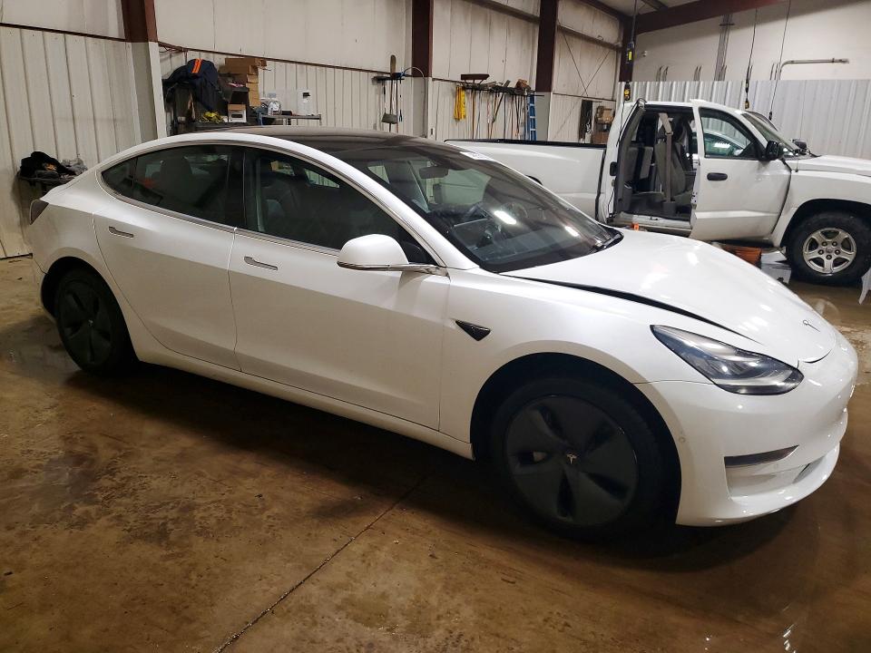 48935136 :رقم المزاد ، 5YJ3E1EAXLF799782 vin ، 2020 Tesla Model 3 مزاد بيع