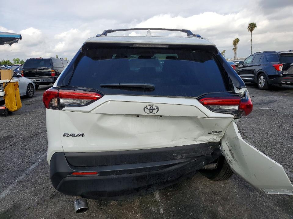 2025 Toyota Rav4 Hybrid მანქანა იყიდება აუქციონზე, vin: JTMRWRFV9SD337890, აუქციონის ნომერი: 50427066