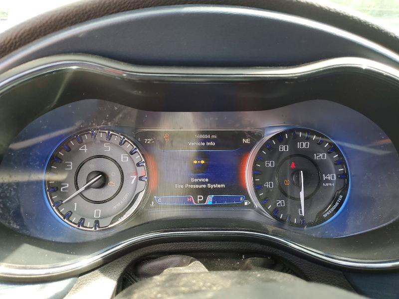 51851756 :رقم المزاد ، 1C3CCCDGXFN630329 vin ، 2015 Chrysler 200 مزاد بيع