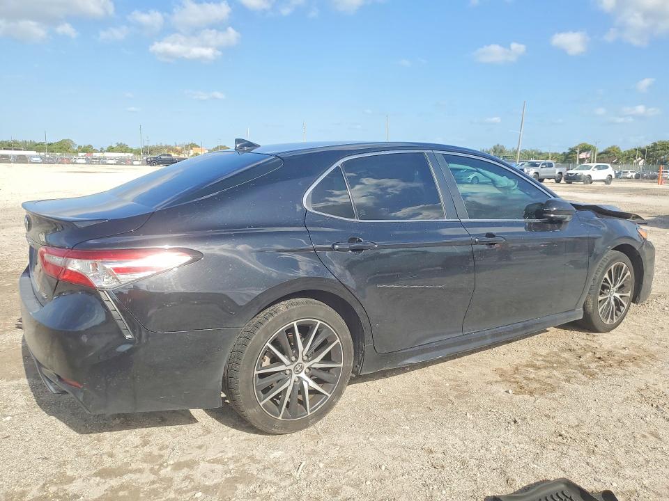 2020 Toyota Camry მანქანა იყიდება აუქციონზე, vin: 4T1G11AK6LU328811, აუქციონის ნომერი: 50708496