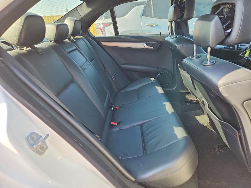 Продаж на аукціоні авто 2013 Mercedes-benz C, vin: WDDGF4HB3DR274679, номер лоту: 51644096
