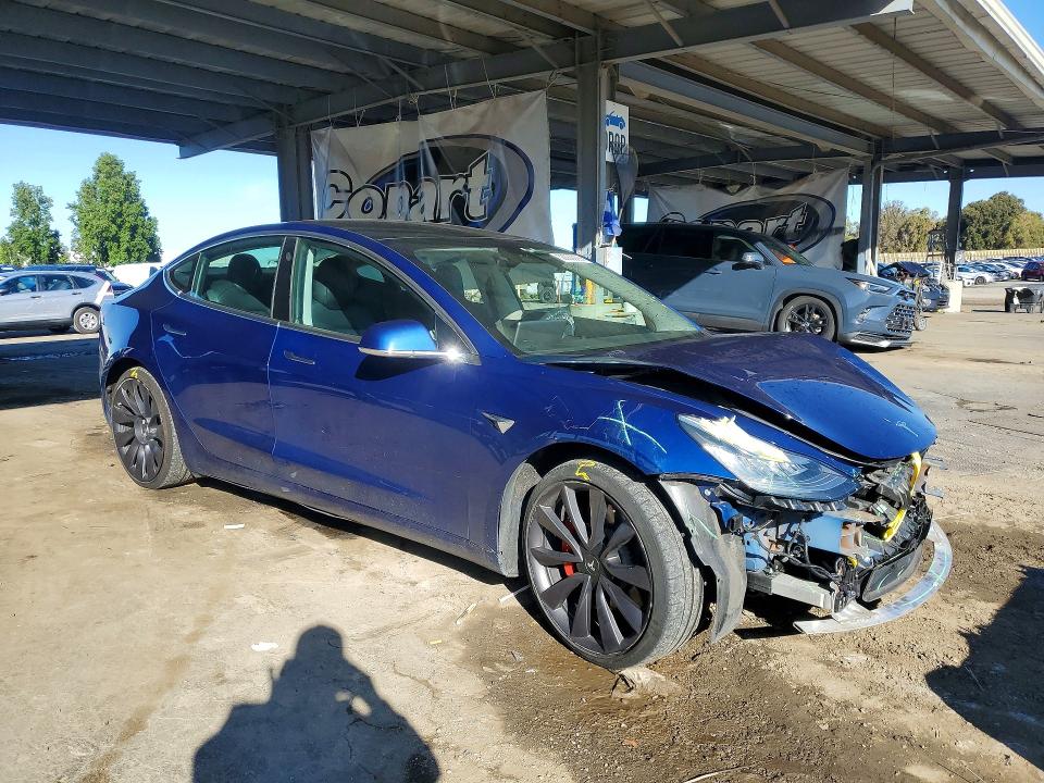 50633086 :رقم المزاد ، 5YJ3E1EC1LF713924 vin ، 2020 Tesla Model 3 مزاد بيع
