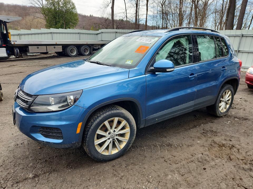 50121076 :رقم المزاد ، WVGBV7AX1HK048357 vin ، 2017 Volkswagen Tiguan مزاد بيع