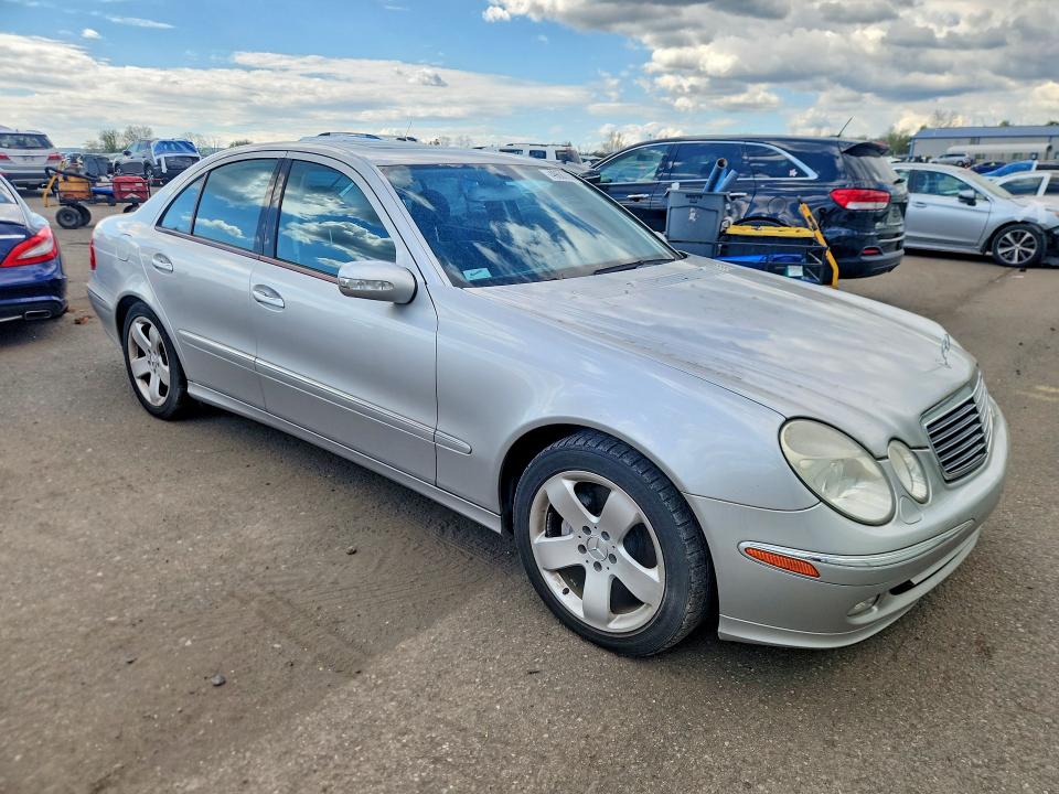 Продаж на аукціоні авто 2005 Mercedes-benz E, vin: WDBUF70JX5A630271, номер лоту: 49682906