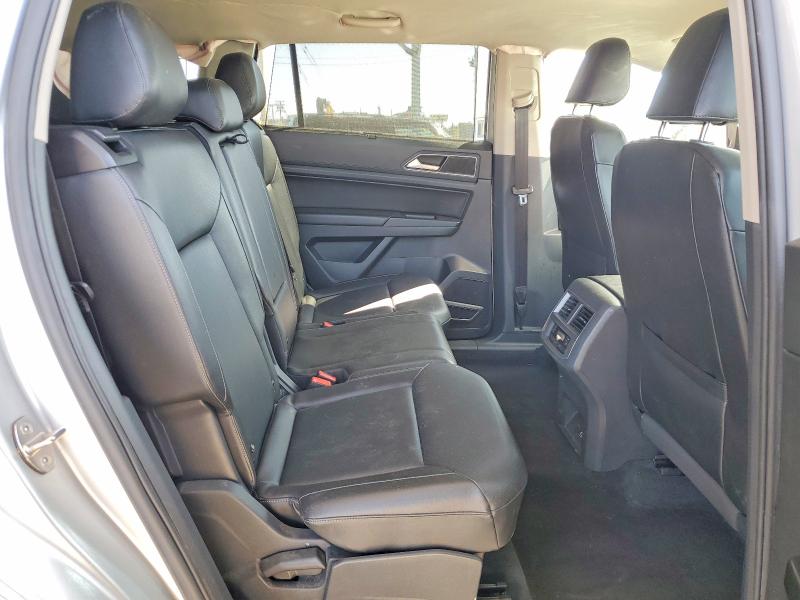 49493906 :رقم المزاد ، 1V2CR2CA9JC566823 vin ، 2018 Volkswagen Atlas مزاد بيع