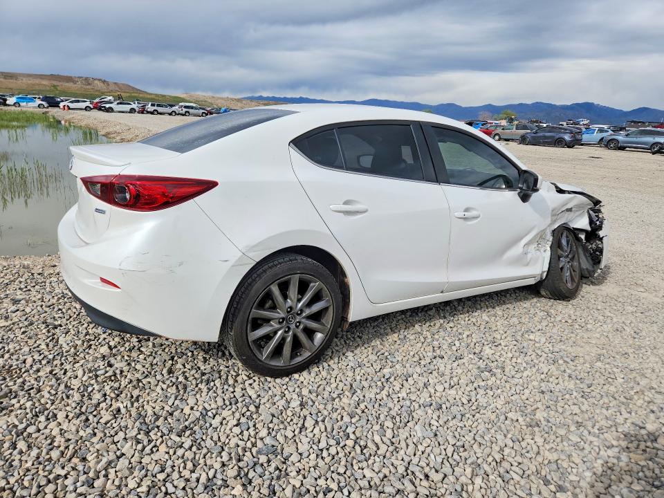 49456156 :رقم المزاد ، 3MZBN1V34JM185250 vin ، 2018 Mazda 3 مزاد بيع