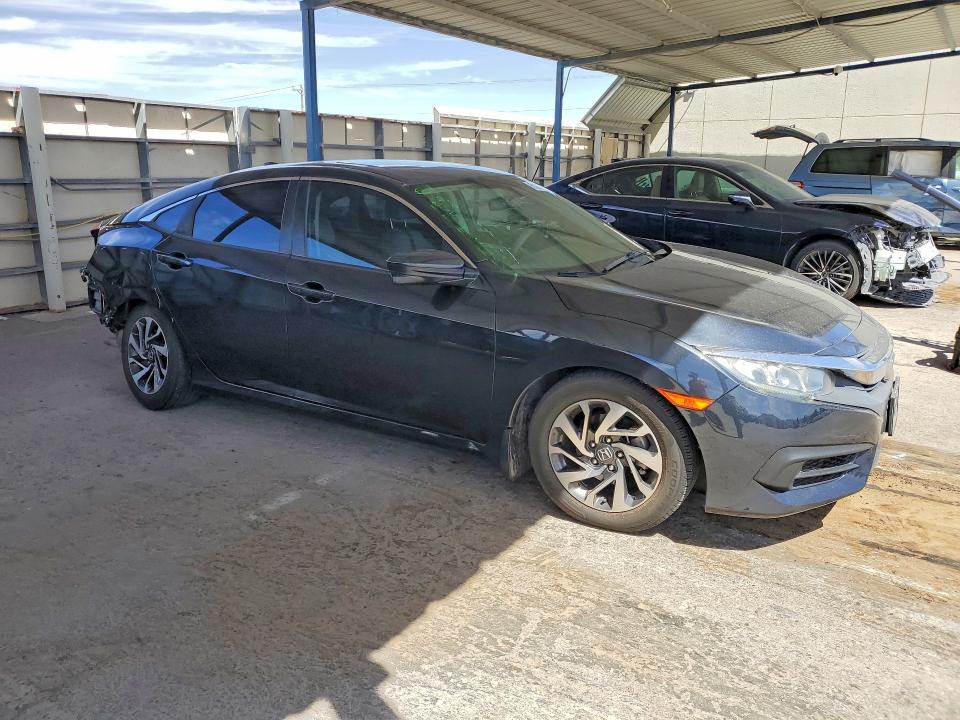 51200096 :رقم المزاد ، 2HGFC2F75JH570253 vin ، 2018 Honda Civic مزاد بيع
