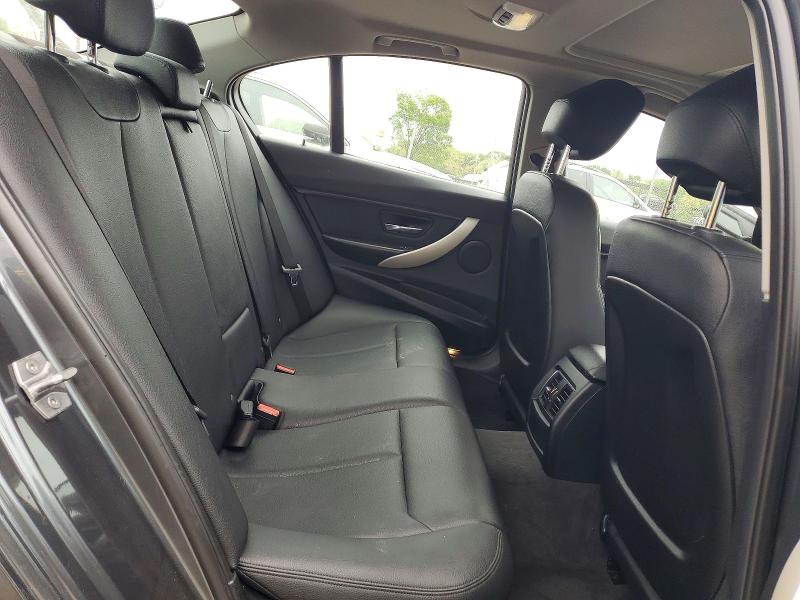 50859316 :رقم المزاد ، WBA8E5G5XGNT93082 vin ، 2016 Bmw 320 مزاد بيع