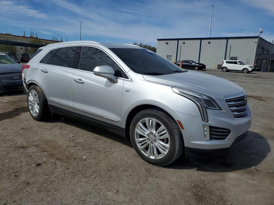 50924386 :رقم المزاد ، 1GYKNFRS4KZ153362 vin ، 2019 Cadillac Xt5 مزاد بيع