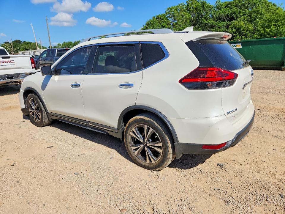 50385696 :رقم المزاد ، 5N1AT2MT5HC828661 vin ، 2017 Nissan Rogue مزاد بيع