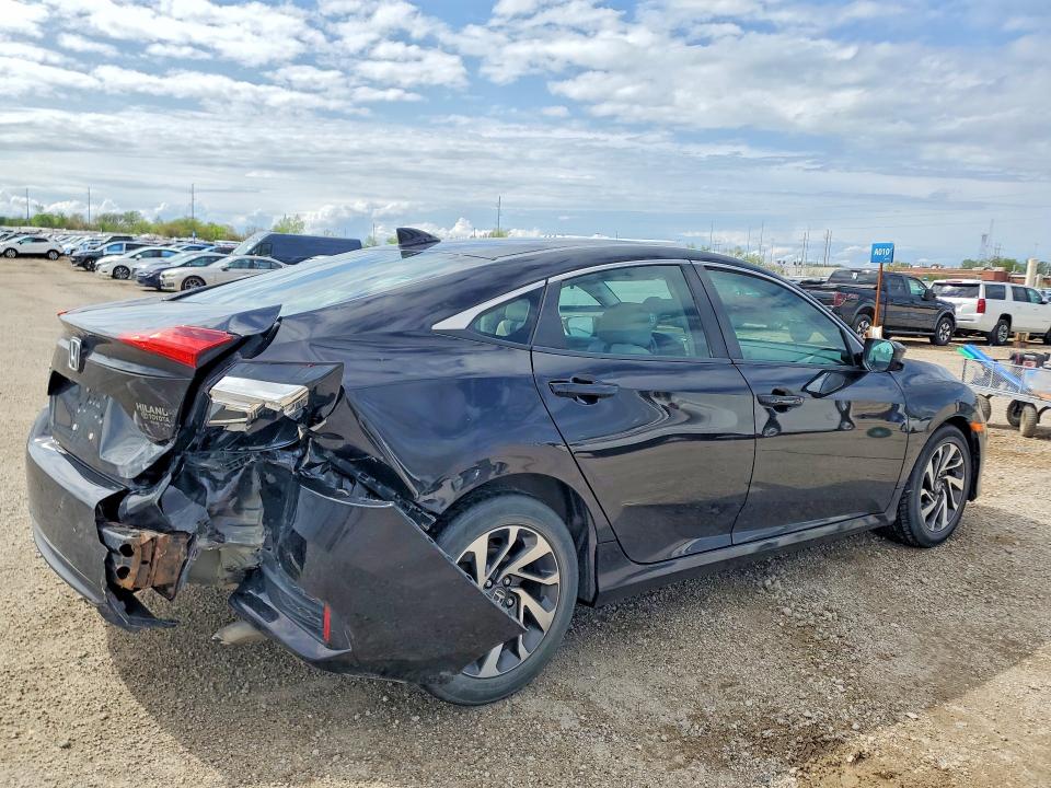 51286546 :رقم المزاد ، 19XFC2F70HE022097 vin ، 2017 Honda Civic مزاد بيع