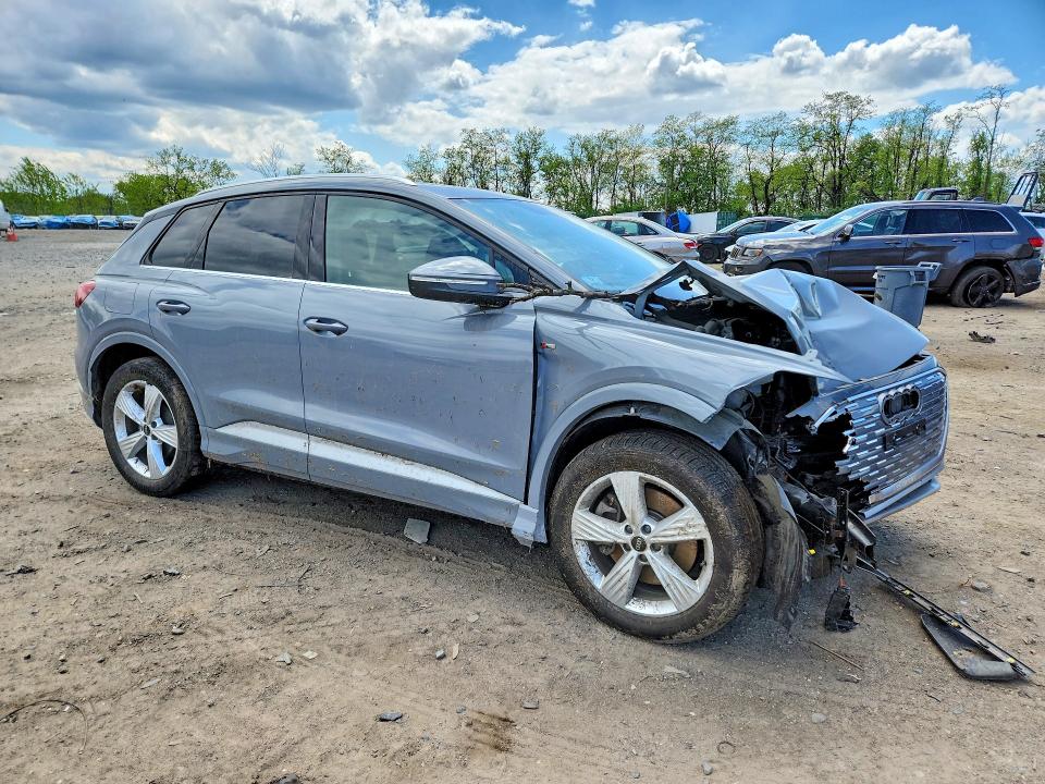 50575736 :رقم المزاد ، WA1K2BFZ1PP073815 vin ، 2023 Audi Q4 E-tron مزاد بيع