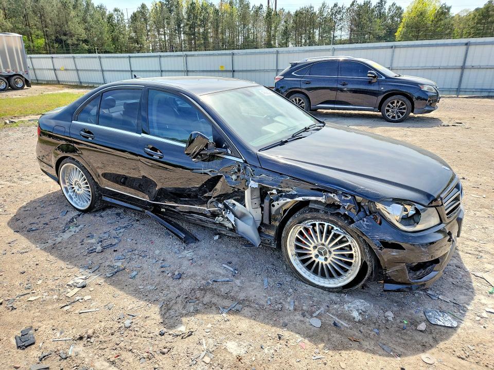 Продажа на аукционе авто 2013 Mercedes-benz C, vin: WDDGF8AB9DR282304, номер лота: 48925936