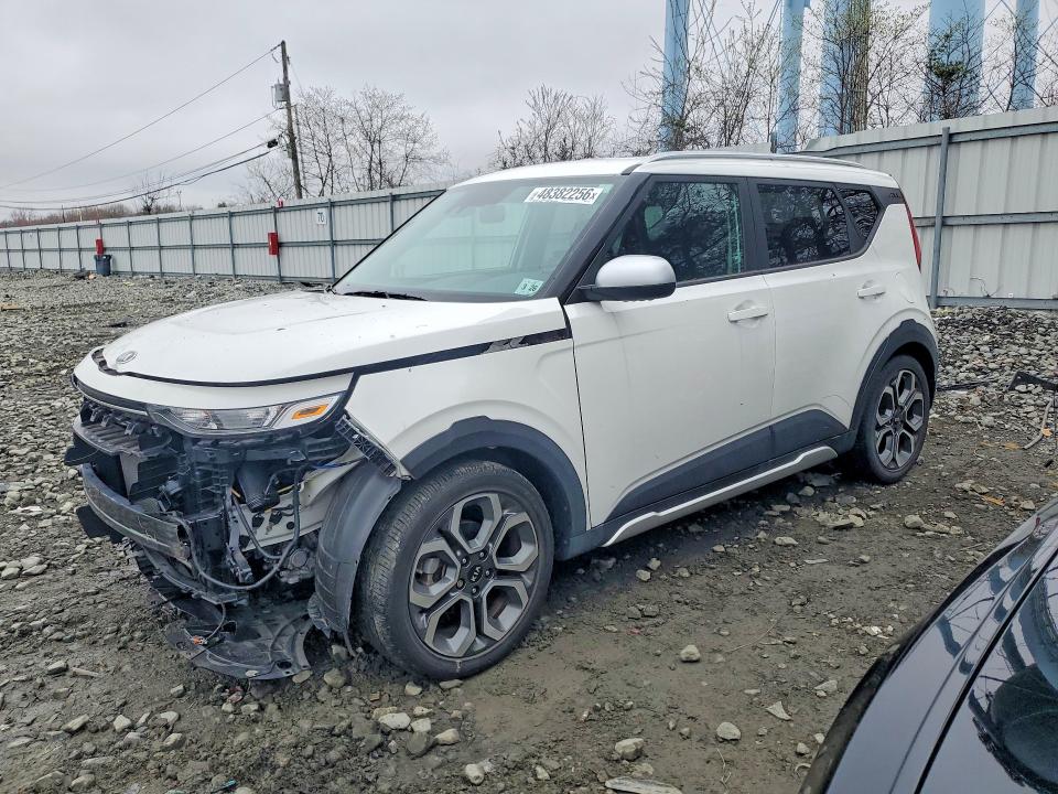 48382256 :رقم المزاد ، KNDJ23AU7M7137371 vin ، 2021 Kia Soul مزاد بيع