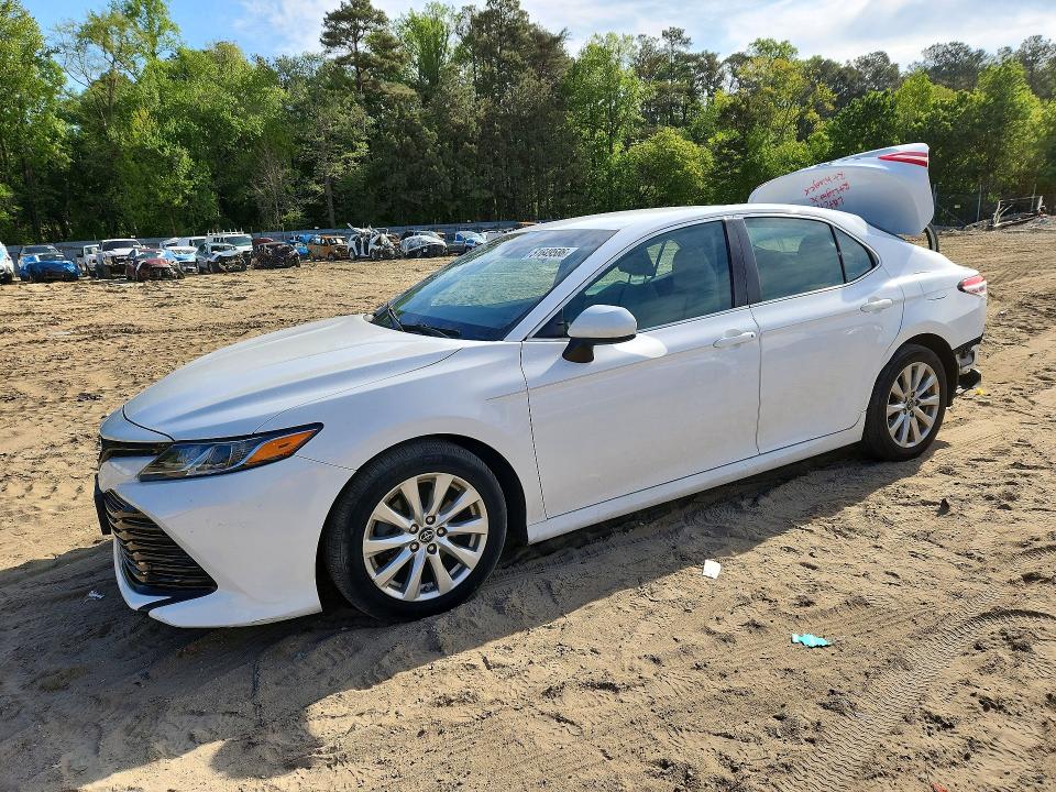 Продаж на аукціоні авто 2018 Toyota Camry, vin: 4T1B11HK4JU033140, номер лоту: 51649586