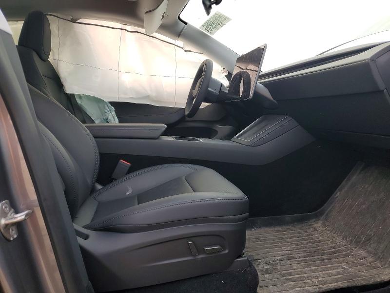2026 Tesla Model Y მანქანა იყიდება აუქციონზე, vin: 7SAYGDEE2TF425111, აუქციონის ნომერი: 50659956