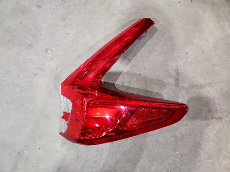 Продаж на аукціоні авто 2018 Honda Cr-v, vin: 2HKRW2H57JH601878, номер лоту: 51336636