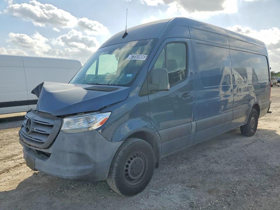 47355906 :رقم المزاد ، WD4PF1CD8KT012471 vin ، 2019 Mercedes Benz Sprinter مزاد بيع