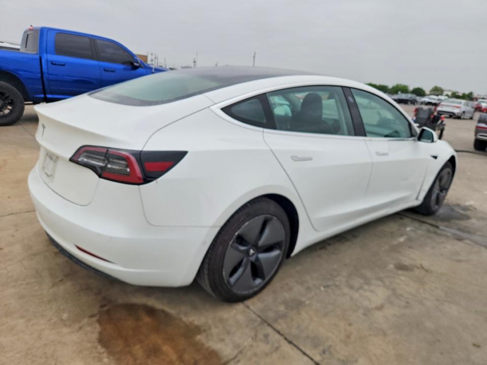 Auction sale of the 2018 Tesla Model 3, vin: 5YJ3E1EA5JF161808, lot number: 48793256