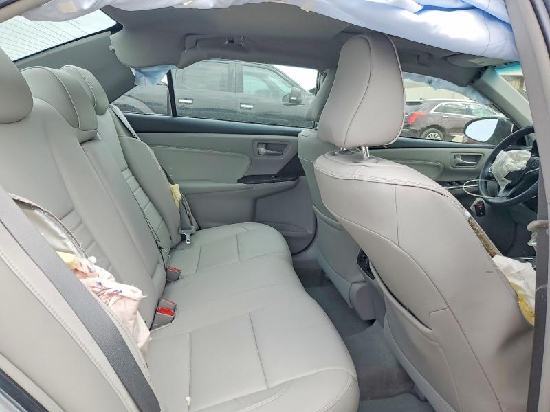 48865326 :رقم المزاد ، 4T1BF1FK0HU728942 vin ، 2017 Toyota Camry مزاد بيع
