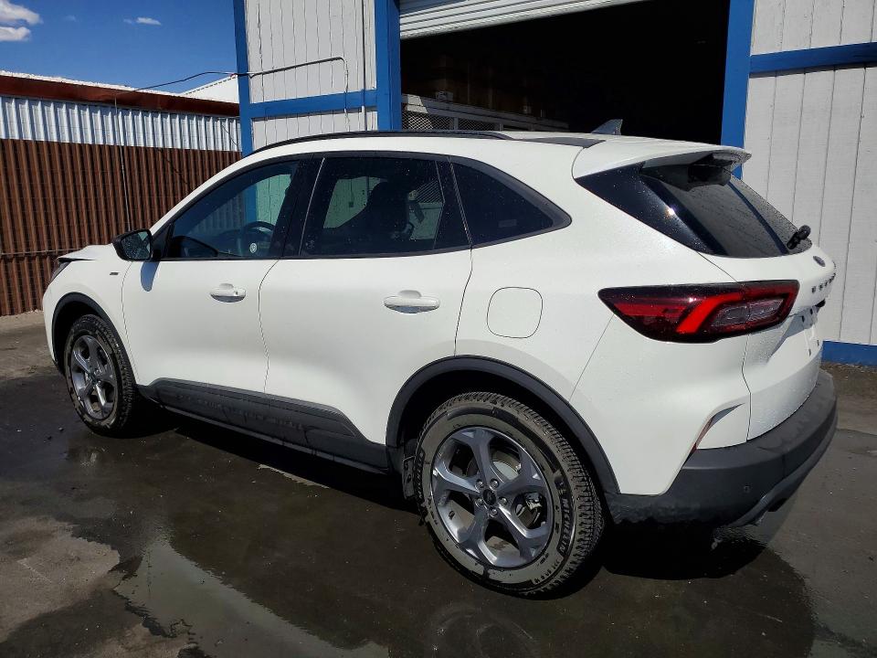 51479376 :رقم المزاد ، 1FMCU9MN0TUA32225 vin ، 2026 Ford Escape مزاد بيع