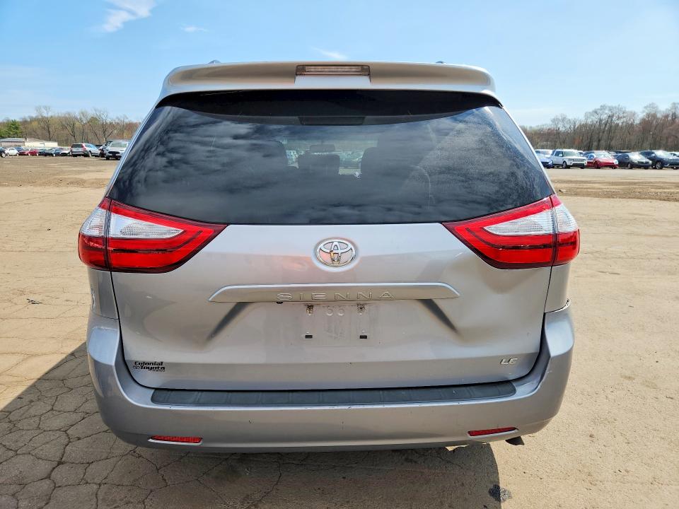 2015 Toyota Sienna მანქანა იყიდება აუქციონზე, vin: 5TDKK3DC3FS687361, აუქციონის ნომერი: 49920396