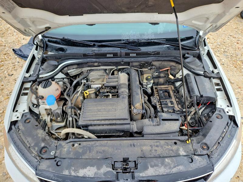 50644986 :رقم المزاد ، 3VWB67AJXHM321184 vin ، 2017 Volkswagen Jetta مزاد بيع