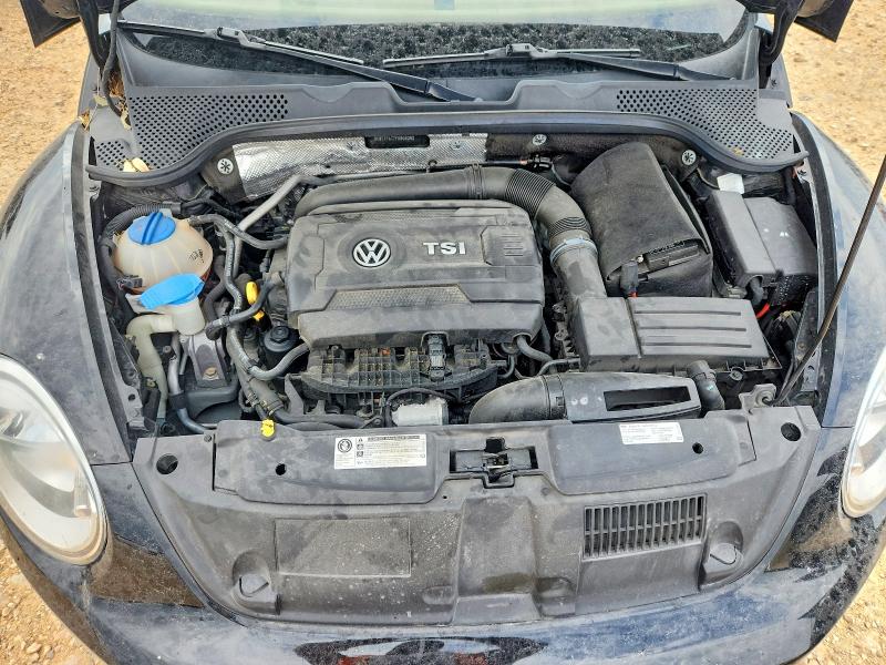 2015 Volkswagen Beetle მანქანა იყიდება აუქციონზე, vin: 3VW517AT7FM806392, აუქციონის ნომერი: 49955876