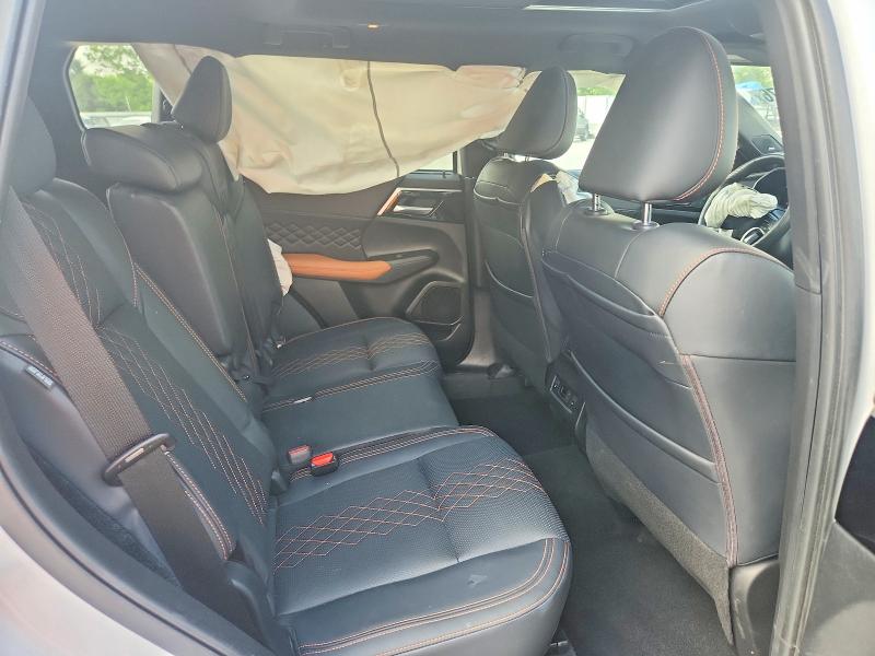 Продажа на аукционе авто 2024 Mitsubishi Outlander, vin: JA4J4WA88RZ024792, номер лота: 51651176