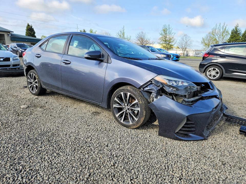 49677786 :رقم المزاد ، 5YFBURHE2HP575686 vin ، 2017 Toyota Corolla مزاد بيع
