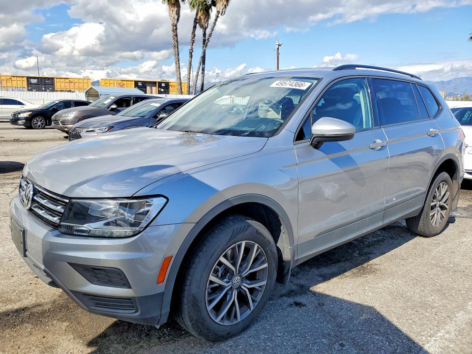 49574366 :رقم المزاد ، 3VV1B7AX0MM117777 vin ، 2021 Volkswagen Tiguan مزاد بيع