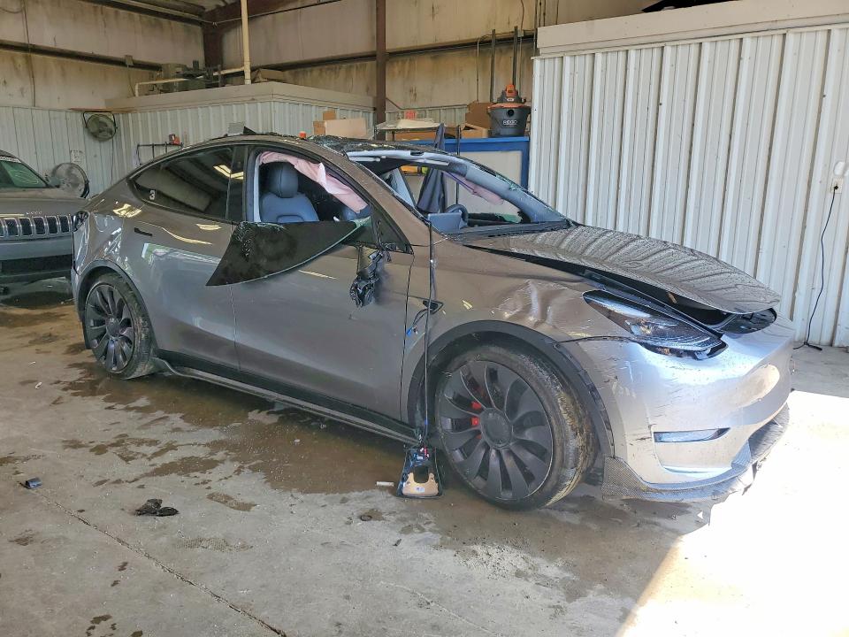 Продаж на аукціоні авто 2025 Tesla Model Y, vin: 7SAYGDEF5SA357262, номер лоту: 51495336