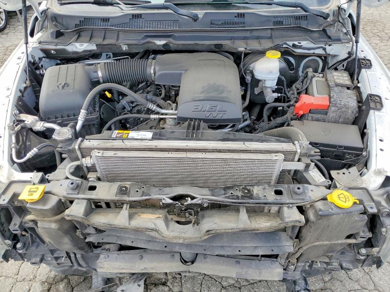 48100566 :رقم المزاد ، 1C6RR6GG8LS105498 vin ، 2020 Ram 1500 Classic مزاد بيع