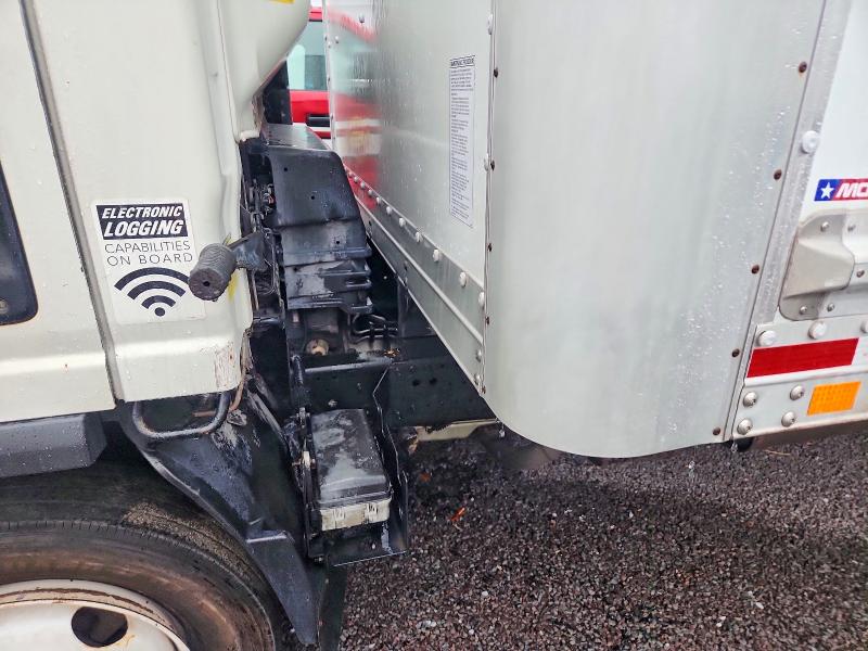 2015 Isuzu Npr Hd მანქანა იყიდება აუქციონზე, vin: 54DC4W1B8FS804317, აუქციონის ნომერი: 47624896