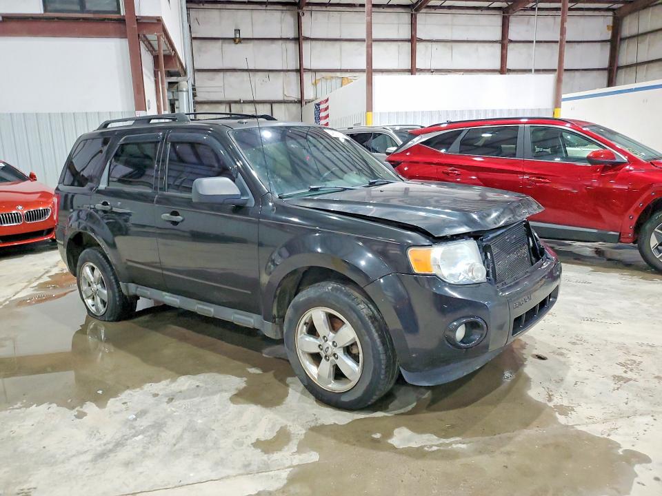 2011 Ford Escape მანქანა იყიდება აუქციონზე, vin: 1FMCU0DG9BKB00173, აუქციონის ნომერი: 48770146