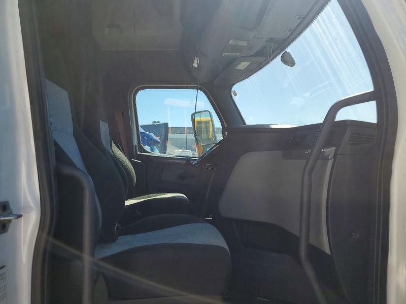 46848276 :رقم المزاد ، 3AKJHHDRXLSLR4899 vin ، 2020 Freightliner Cascadia 126 مزاد بيع