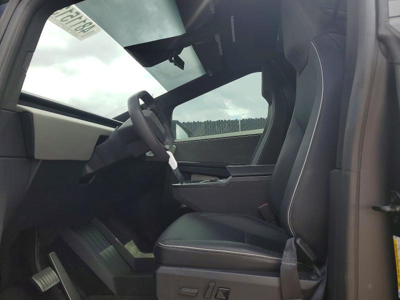 48115136 :رقم المزاد ، 7G2CEHED8RA050601 vin ، 2024 Tesla Cybertruck مزاد بيع